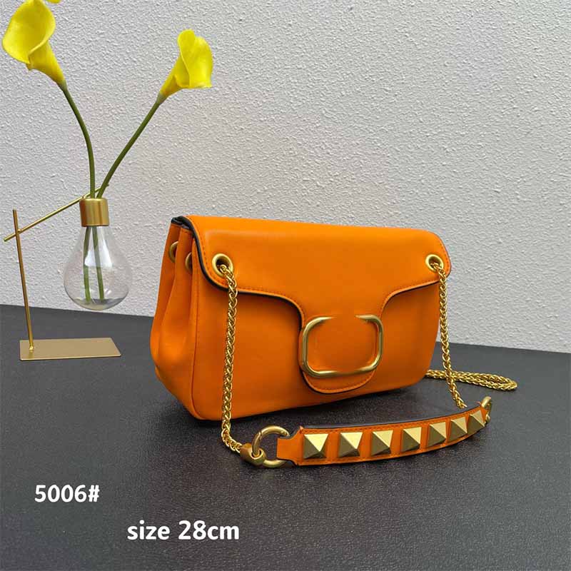 Shoulder Bags Designer Shoulder Chain Meenger Bag Flap Crobody 8 Colors Women Handbags Coin Purse Leather Silver Hardware Triangle Sequins Pouch top quality, Contact me
Shoulder Bags Designer Shoulder Chain Meenger Bag Flap Crobody 8 Colors Women Handbags Coin Purse Leather Silver Hardware Triangle Sequins Pouch top quality, Contact me