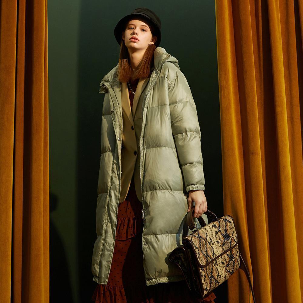 Women' Down Parkas Fashion brand letters printed hooded warm outerwear fluffy down coats female winter thicker warm hooded down coats F2180 220930, Black
Women' Down Parkas Fashion brand letters printed hooded warm outerwear fluffy down coats female winter thicker warm hooded down coats F2180 220930, Black
