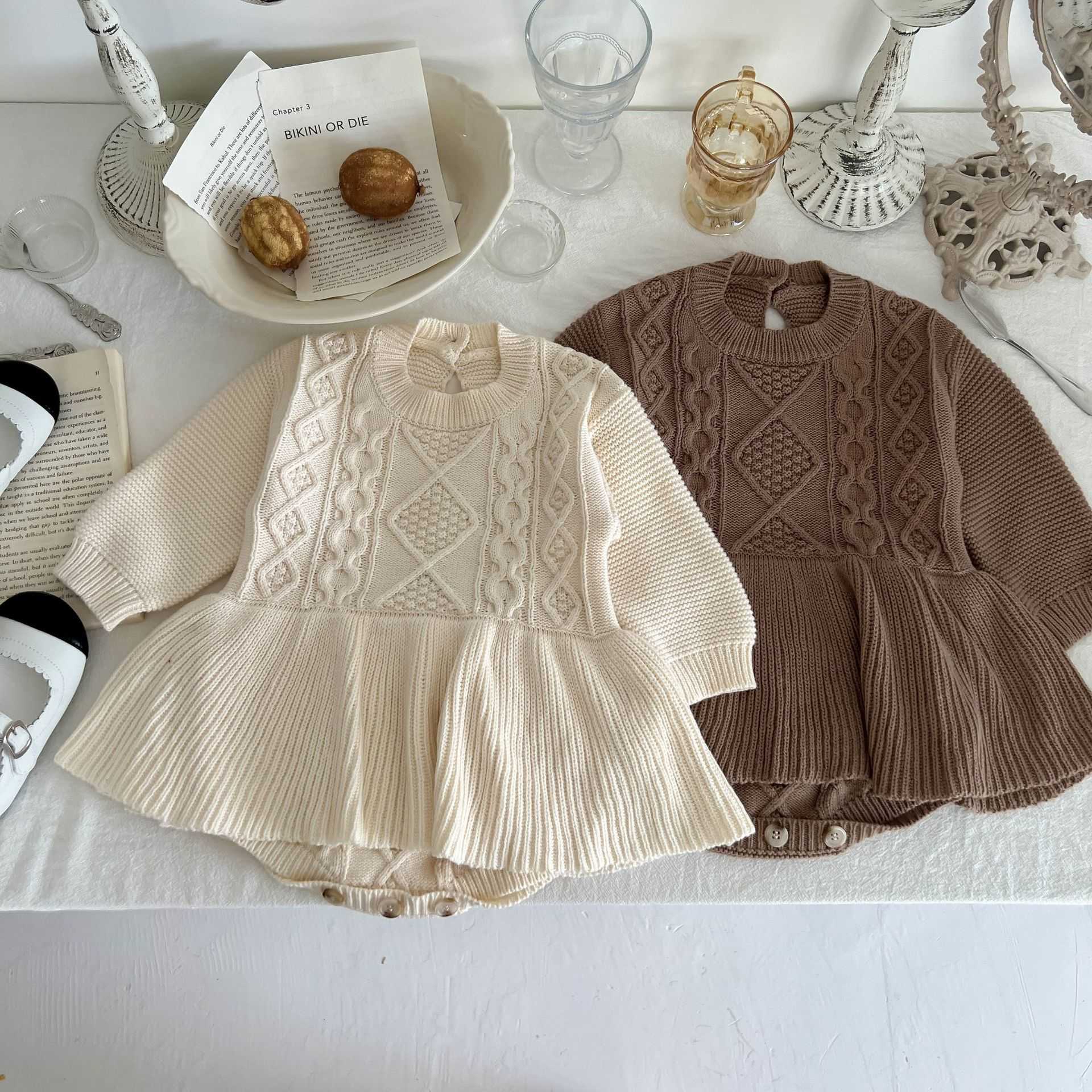 Rompers Baby Boy Solid Plaid Sweater Jumpsuit Toddler Girl Long Sleeves Keep Warm Knitting Cotton Bodysuit One Piece Girl Outfits J220922, Beige
Rompers Baby Boy Solid Plaid Sweater Jumpsuit Toddler Girl Long Sleeves Keep Warm Knitting Cotton Bodysuit One Piece Girl Outfits J220922, Beige