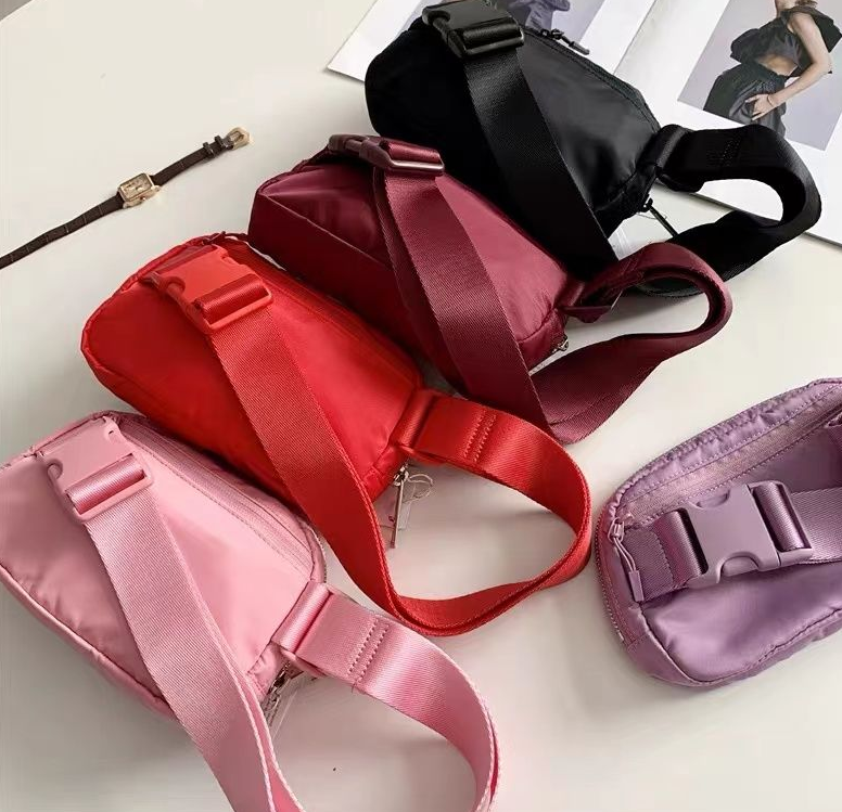 2022 Outdoor Bags waist bag Women Men Bum Bag ladies sports Gym Elastic Adjustable Strap zipper Fanny pack messenger chest everwher buck, Hot
2022 Outdoor Bags waist bag Women Men Bum Bag ladies sports Gym Elastic Adjustable Strap zipper Fanny pack messenger chest everwher buck, Hot