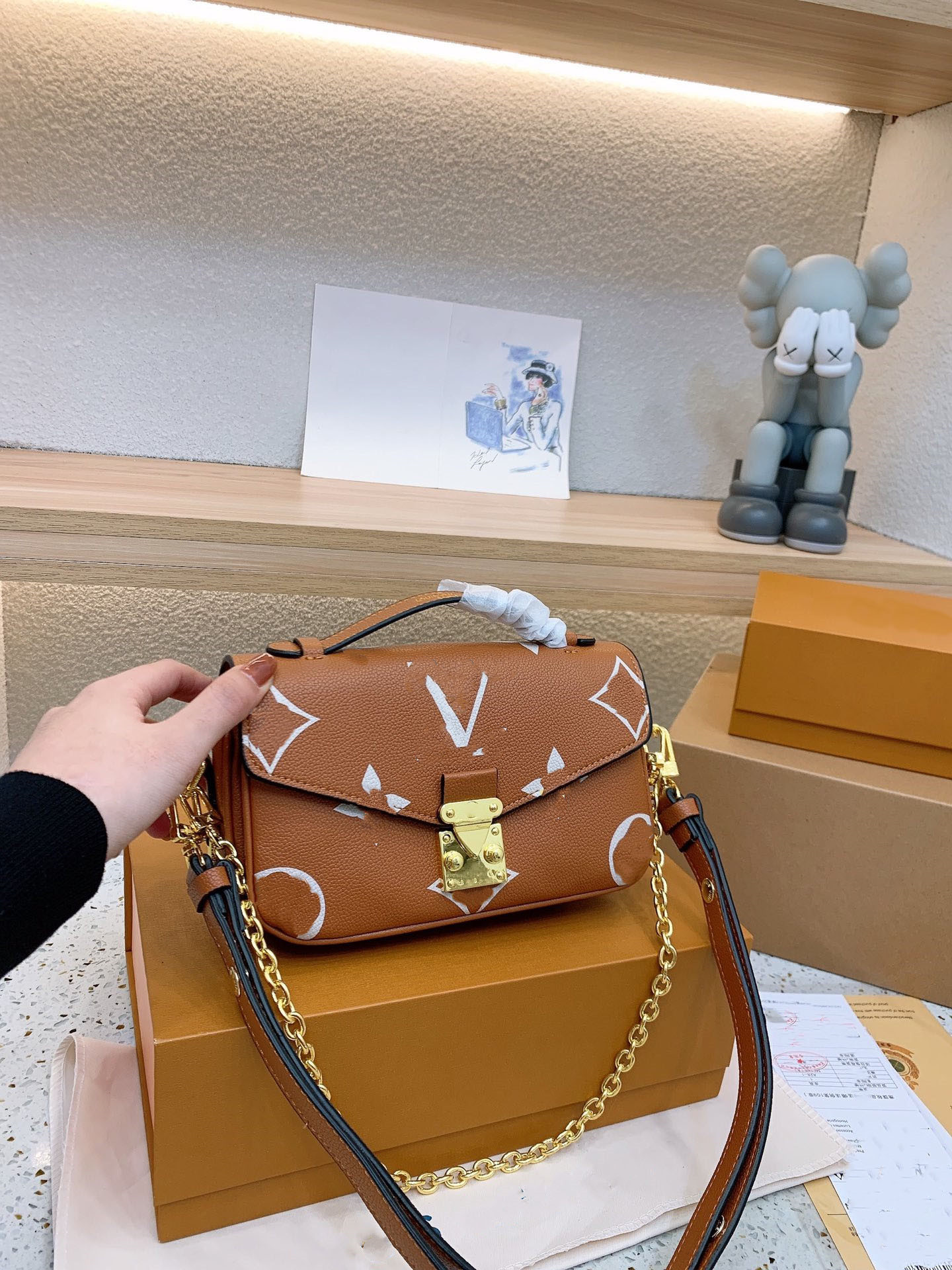 Designer Metis Messenger Shoulder Bags POCHETTE WOMEN luxury Mini Chain Crossbody Handbags Totes Purse Wallet Colorful Print Small Flap Backpack 21cm, You can look more picture
Designer Metis Messenger Shoulder Bags POCHETTE WOMEN luxury Mini Chain Crossbody Handbags Totes Purse Wallet Colorful Print Small Flap Backpack 21cm, You can look more picture