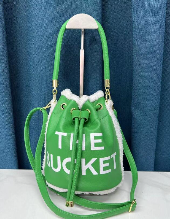 quality Handbag Plush Alphabet Bucket Bag Fashion Commuter Crossbody Shoulder Bag Lightweight Tote Personalized Design, As pic
quality Handbag Plush Alphabet Bucket Bag Fashion Commuter Crossbody Shoulder Bag Lightweight Tote Personalized Design, As pic