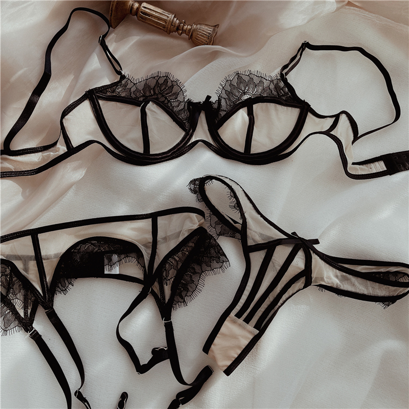 Bras Sets Sexy ultra thin lace bra briefs transparent steel ring underwear set big breasts show small garter belt temptation lingerie pant 221006, As picture show
Bras Sets Sexy ultra thin lace bra briefs transparent steel ring underwear set big breasts show small garter belt temptation lingerie pant 221006, As picture show