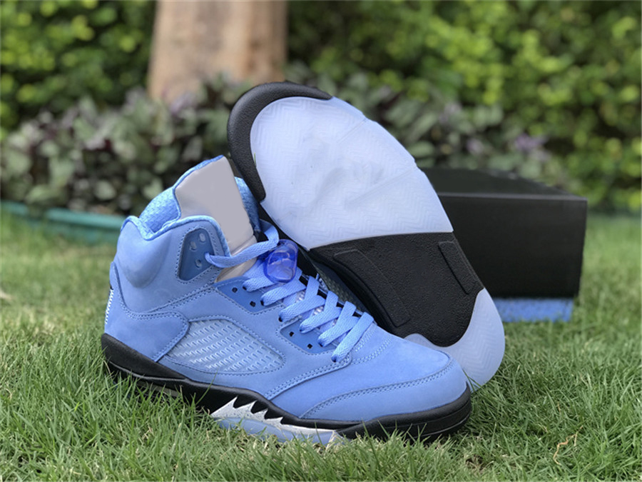 2022 Authentic 5 UNC Men Shoes Heart Soul University Blue Black White 3M Reflective Outdoor Sports Sneakers Trainer With Original Box US7-13, Customize
2022 Authentic 5 UNC Men Shoes Heart Soul University Blue Black White 3M Reflective Outdoor Sports Sneakers Trainer With Original Box US7-13, Customize