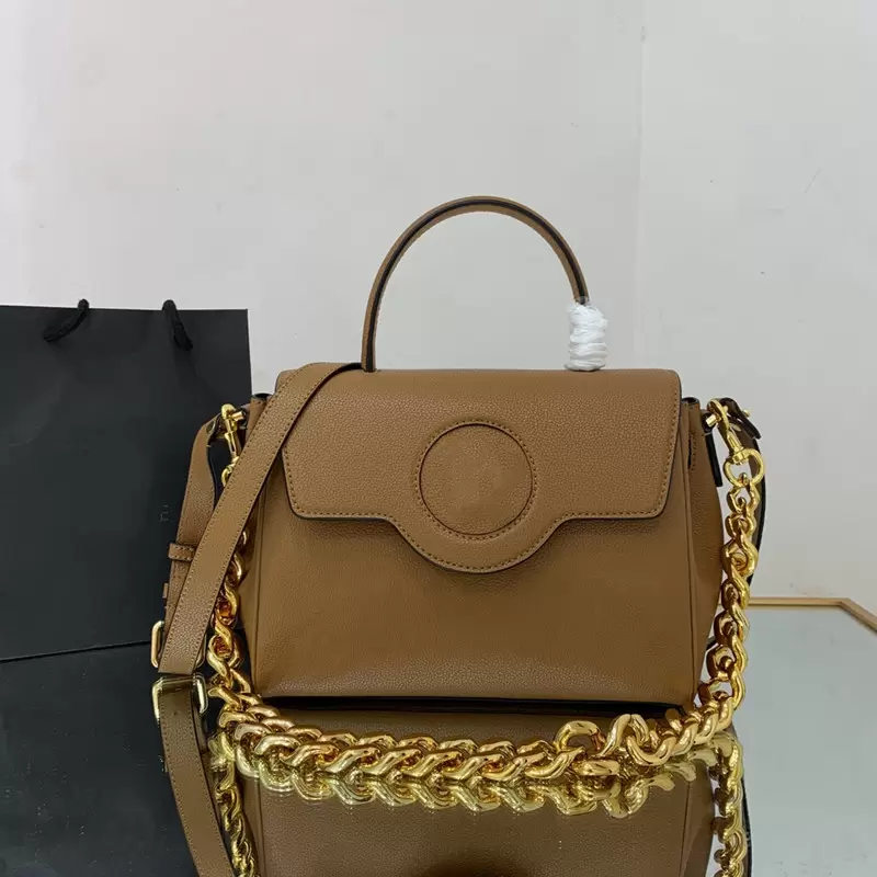 Luxury La Medusa top handle tote Bag classic lady Detachable shoulder strap Designer purses messenger real leather clutch womens mens famous hangbag CrossBody Bags, Purple
Luxury La Medusa top handle tote Bag classic lady Detachable shoulder strap Designer purses messenger real leather clutch womens mens famous hangbag CrossBody Bags, Purple