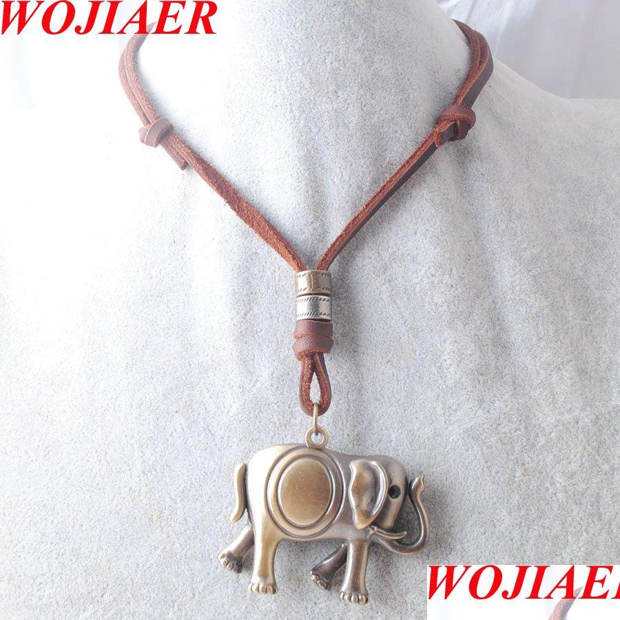 Pendant Necklaces Leather Necklace For Men Women Bronze Pendant Chokers Vintage Tone Solid Metal Adjustable Bc023 Drop Deli Mjfashion Dhpgo
Pendant Necklaces Leather Necklace For Men Women Bronze Pendant Chokers Vintage Tone Solid Metal Adjustable Bc023 Drop Deli Mjfashion Dhpgo