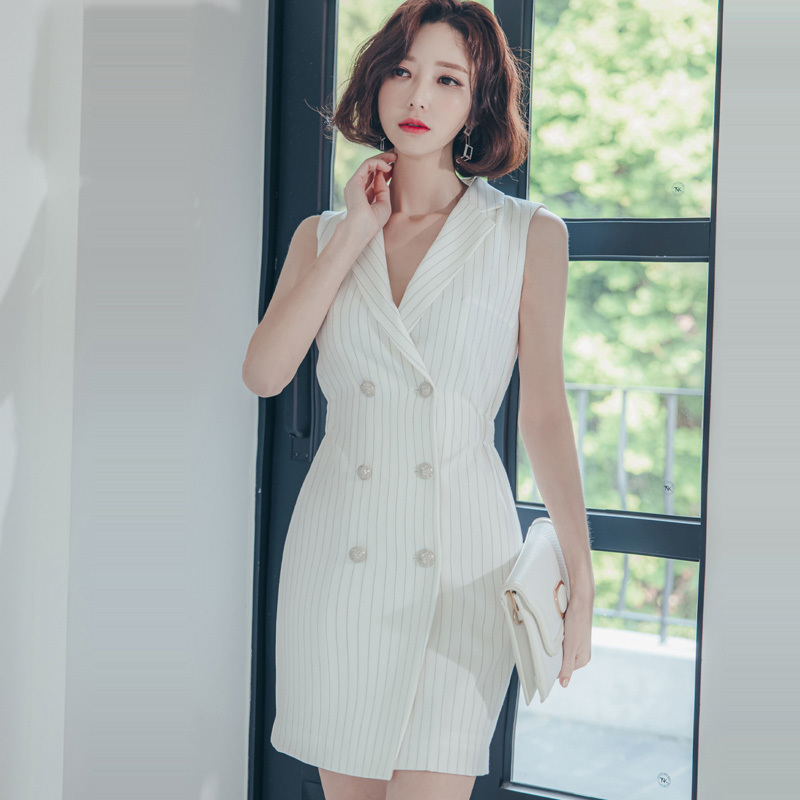 Work Dresses Women' Summer Korean Highend Temperament Slim Fitting Suit Collar Waist Double Breasted Striped Professional Dress 221006, White
Work Dresses Women' Summer Korean Highend Temperament Slim Fitting Suit Collar Waist Double Breasted Striped Professional Dress 221006, White