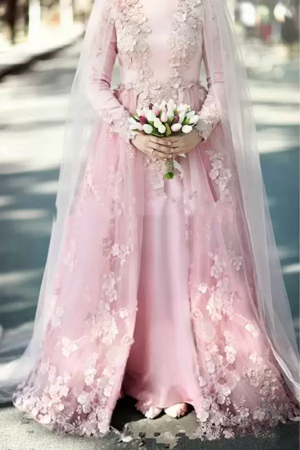Mulism Hijab Wedding Dress Floral Lace Appliques 2023 Pink A-Line Bridal Gowns Long Sleeve High Neck Middle East Arabic Dubai Islamic Robe De Mariee