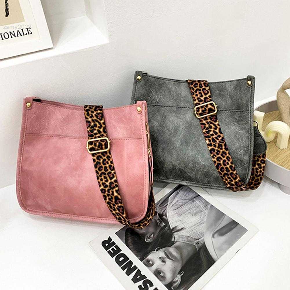 New Leopard Shoulder Straps Quality Pu Leather Shoulder Bag Personalized Women Pocket Boho Crossbody Bag Guitar Strap Purse, White cow
New Leopard Shoulder Straps Quality Pu Leather Shoulder Bag Personalized Women Pocket Boho Crossbody Bag Guitar Strap Purse, White cow