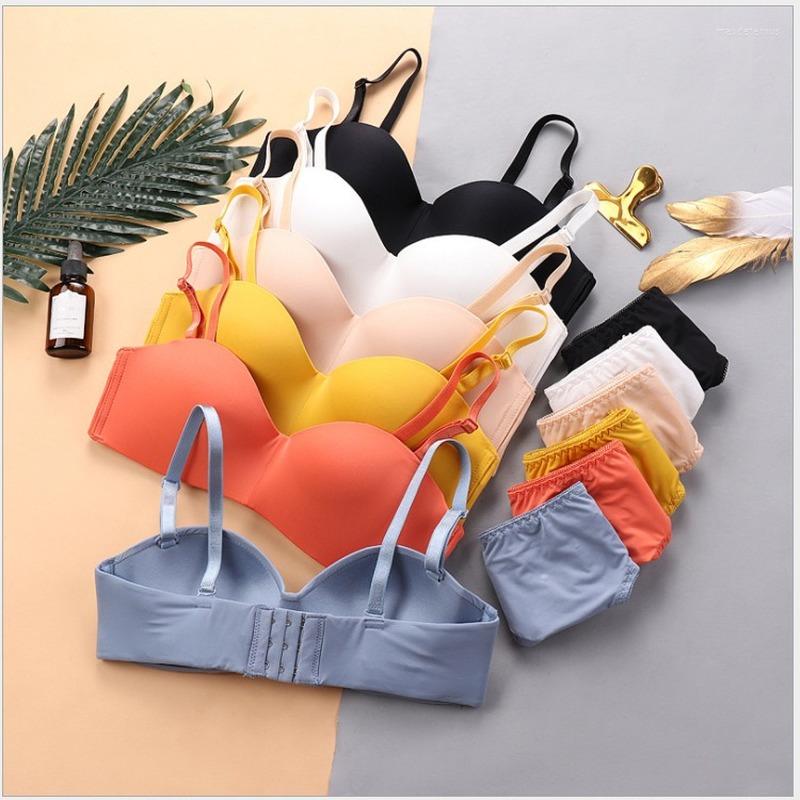 Bras Fan Sweet Non-slip Removable Shoulder Strap Bra Women's Underwear Sexy One-piece Gathered Brassiere Seamless Bralette Lingerie, B032-2-white
Bras Fan Sweet Non-slip Removable Shoulder Strap Bra Women's Underwear Sexy One-piece Gathered Brassiere Seamless Bralette Lingerie, B032-2-white