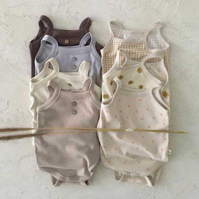 Rompers Newborn Baby Girl Summer Retrol Flowers Cool Sling Jumpsuit Kid Boy Fashion Plaid Sleeveless Cotton Bodysuit One Piece J220922, White
Rompers Newborn Baby Girl Summer Retrol Flowers Cool Sling Jumpsuit Kid Boy Fashion Plaid Sleeveless Cotton Bodysuit One Piece J220922, White