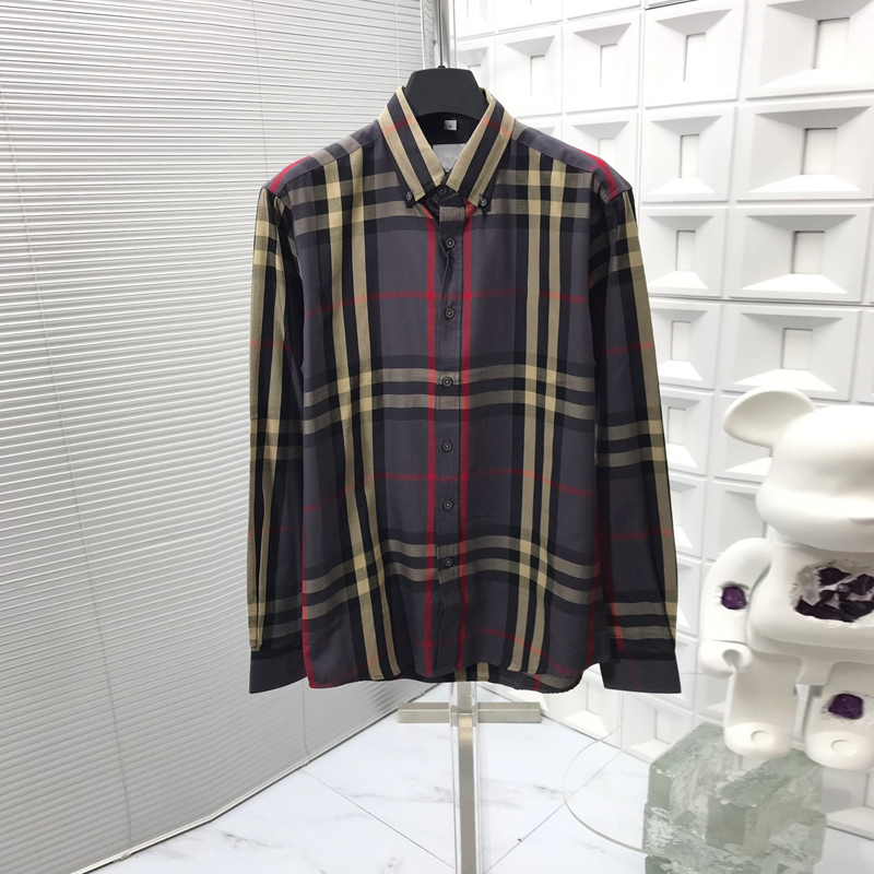 Men Designer Shirts Classic Check Striped Long Sleeve Shirt New Contrast Color Slim Fit All match Bottoming Shirt Fashion and leisure Tops, High quality 1
Men Designer Shirts Classic Check Striped Long Sleeve Shirt New Contrast Color Slim Fit All match Bottoming Shirt Fashion and leisure Tops, High quality 1
