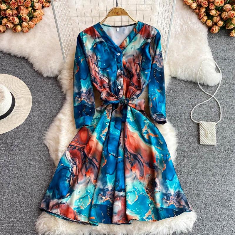 Casual Dresses 2022 Spring Sexy Tie Dye Oil Painting Print Seven Points Sleeve V-Neck Tight Elastic Slim Short A Line Mini Dress, Blue
Casual Dresses 2022 Spring Sexy Tie Dye Oil Painting Print Seven Points Sleeve V-Neck Tight Elastic Slim Short A Line Mini Dress, Blue