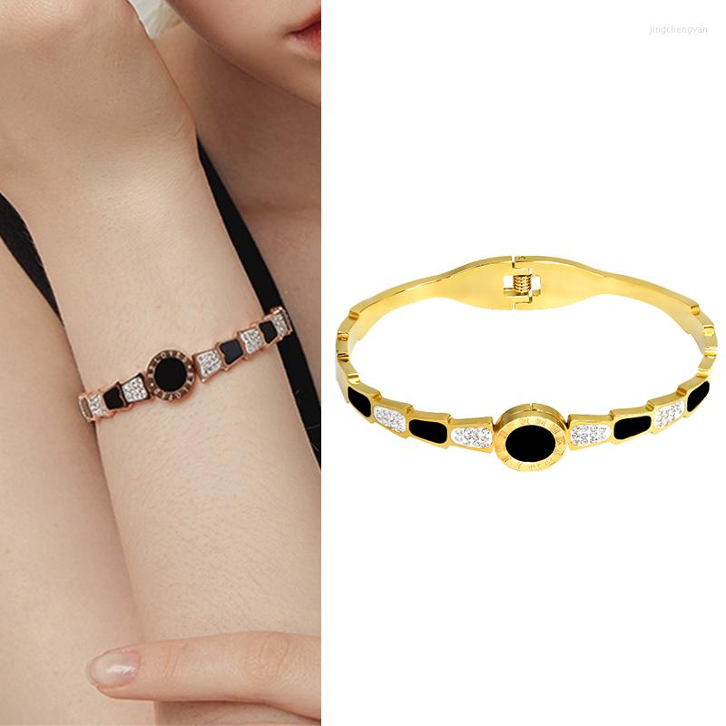 Bangle Stainless Titanium Steel Bracelets Roman Numerals Simple Trendy Diamond Jewelry With Design Charms Party Christmas Gift Female
Bangle Stainless Titanium Steel Bracelets Roman Numerals Simple Trendy Diamond Jewelry With Design Charms Party Christmas Gift Female