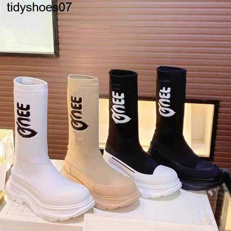 High version McQueens sock boots women's It sells well in America 2022 new knitted elastic boots children's couple thick soled mid tube Martin boots trend, White
High version McQueens sock boots women's It sells well in America 2022 new knitted elastic boots children's couple thick soled mid tube Martin boots trend, White