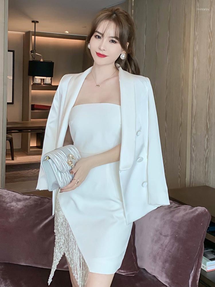 Women' Suits Spring Women' Jacket 2022 Formal Professional White Blazers Solid Double Breasted Long Sleeve Slim Suit Coat Mujer Office
Women' Suits Spring Women' Jacket 2022 Formal Professional White Blazers Solid Double Breasted Long Sleeve Slim Suit Coat Mujer Office