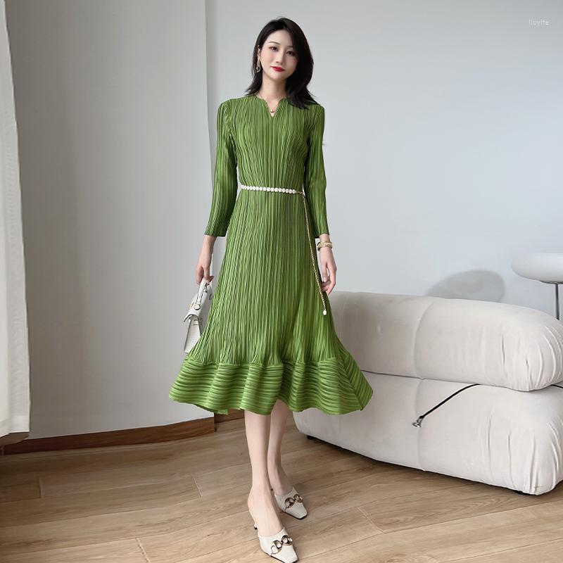 Casual Dresses Miyake Pleated High-end Dress Women 2022 Autumn Elegant French Loose Slimming Age-reducing Temperament In The Long, Black
Casual Dresses Miyake Pleated High-end Dress Women 2022 Autumn Elegant French Loose Slimming Age-reducing Temperament In The Long, Black