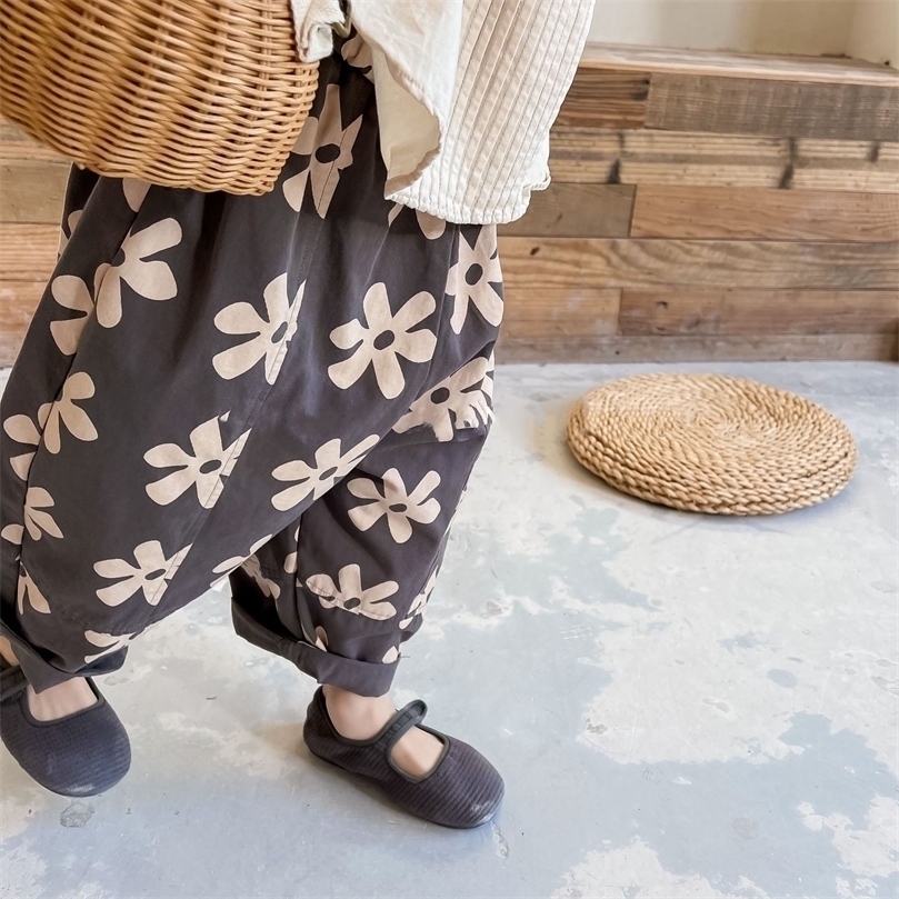 Trousers 1639C Children Pants Spring Flower Print Girls Pant Washed Cotton Harem Pants 17Year Boys Casual Pants Trousers 2201006, Khaki
Trousers 1639C Children Pants Spring Flower Print Girls Pant Washed Cotton Harem Pants 17Year Boys Casual Pants Trousers 2201006, Khaki