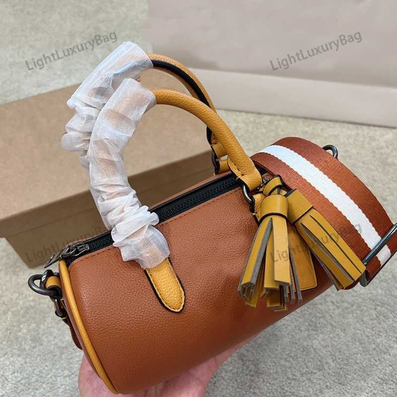 Shoulder Bag Classic Multicolor Designer Leather Wallet Quality Crossbody For Women Light Luxury Famous Brand Shopping Purses 220313, Red
Shoulder Bag Classic Multicolor Designer Leather Wallet Quality Crossbody For Women Light Luxury Famous Brand Shopping Purses 220313, Red