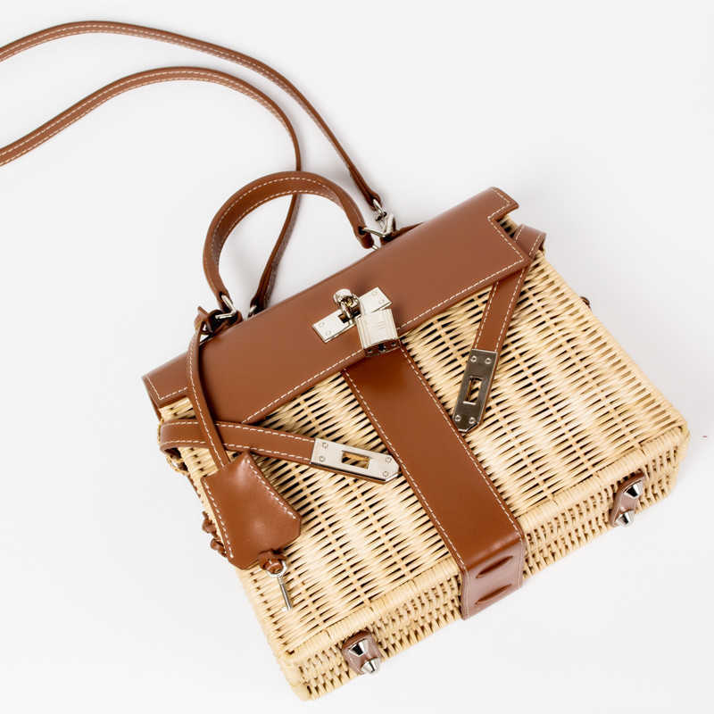 Fashion Women Herme Totes bags Cowskin Genuine leather Handbag New second generation versatile Mini kellies, Nude
Fashion Women Herme Totes bags Cowskin Genuine leather Handbag New second generation versatile Mini kellies, Nude