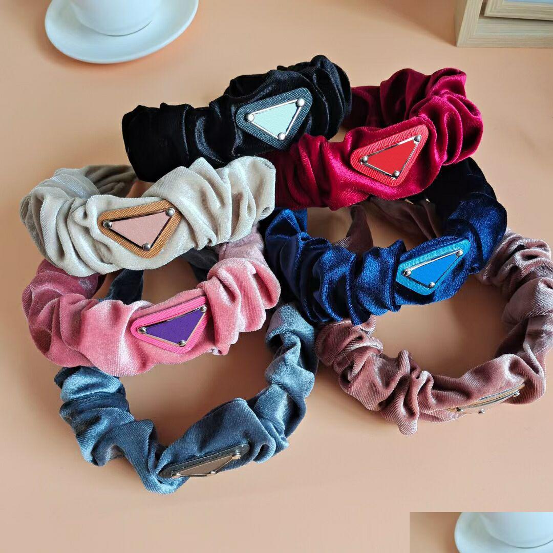 Headbands 22Ss Lots Designer Letters Headband Fashion Charm Women Wide Edge Cross Knotted Leather Hair Hoop Luxury Twist Turban Ladie Dhc31
Headbands 22Ss Lots Designer Letters Headband Fashion Charm Women Wide Edge Cross Knotted Leather Hair Hoop Luxury Twist Turban Ladie Dhc31