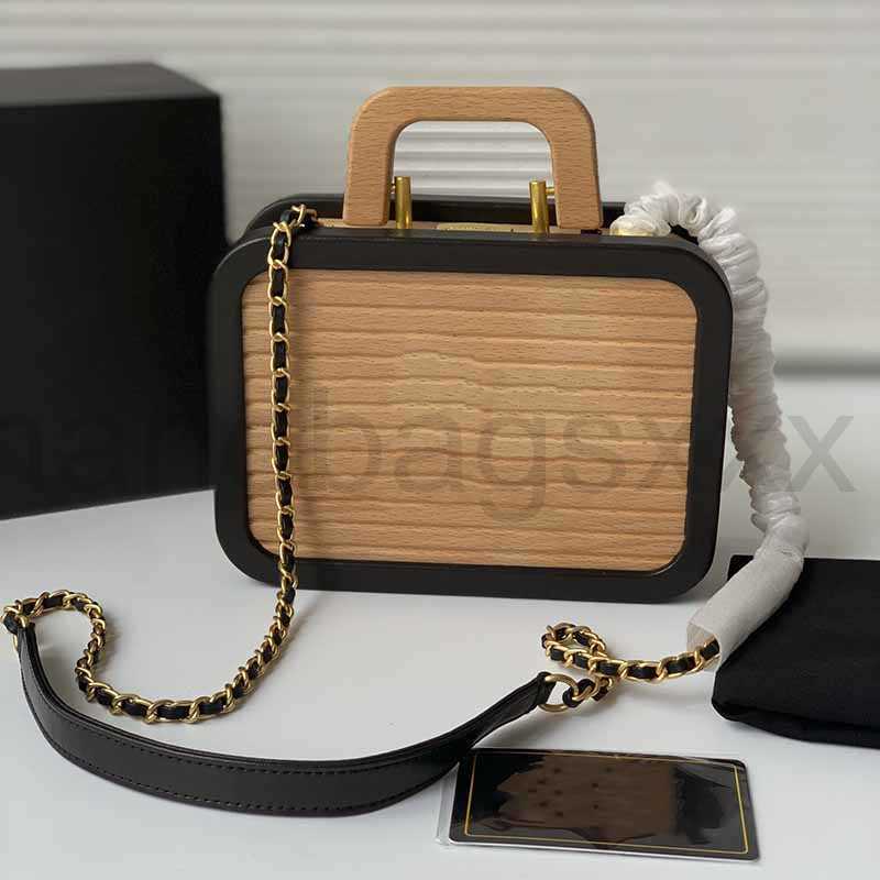 2022 Beech Wooden Box Designer Vanity Cases Quilted Contrasting colors Shoulder Golden Metal Chain Striped Cross body Handle, Split
2022 Beech Wooden Box Designer Vanity Cases Quilted Contrasting colors Shoulder Golden Metal Chain Striped Cross body Handle, Split