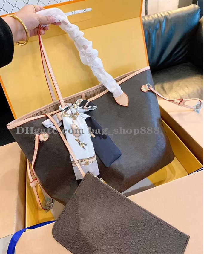 Bags Totes designer bag tote Fashion flower Leather hand Women High Capacity Composite Shopping Shoulder s Brown Wallets, Checkered brown+red inside
Bags Totes designer bag tote Fashion flower Leather hand Women High Capacity Composite Shopping Shoulder s Brown Wallets, Checkered brown+red inside