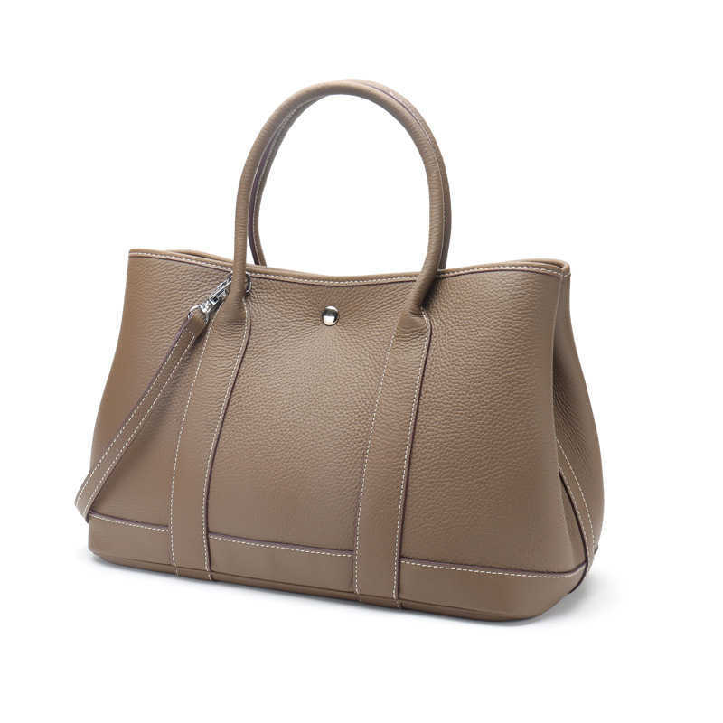 Designer herme bag Women's Large Fashion Classic Leather garden hand top layer cowhide litchi pattern simple leisure, Sky blue
Designer herme bag Women's Large Fashion Classic Leather garden hand top layer cowhide litchi pattern simple leisure, Sky blue