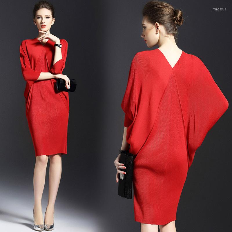 Casual Dresses MIYAKE Pleated Dress Plus Size Women's Clothing Spring And Autumn Loose Dolman Sleeves Big Bust Red Bat Sleeve Solid, Black2
Casual Dresses MIYAKE Pleated Dress Plus Size Women's Clothing Spring And Autumn Loose Dolman Sleeves Big Bust Red Bat Sleeve Solid, Black2