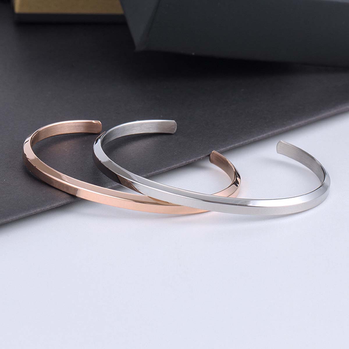Curb Open Cuff Bangle Bracelet European Fashion High Polishing Stainless Steel Hypoallergenic Love Bracelet
Curb Open Cuff Bangle Bracelet European Fashion High Polishing Stainless Steel Hypoallergenic Love Bracelet