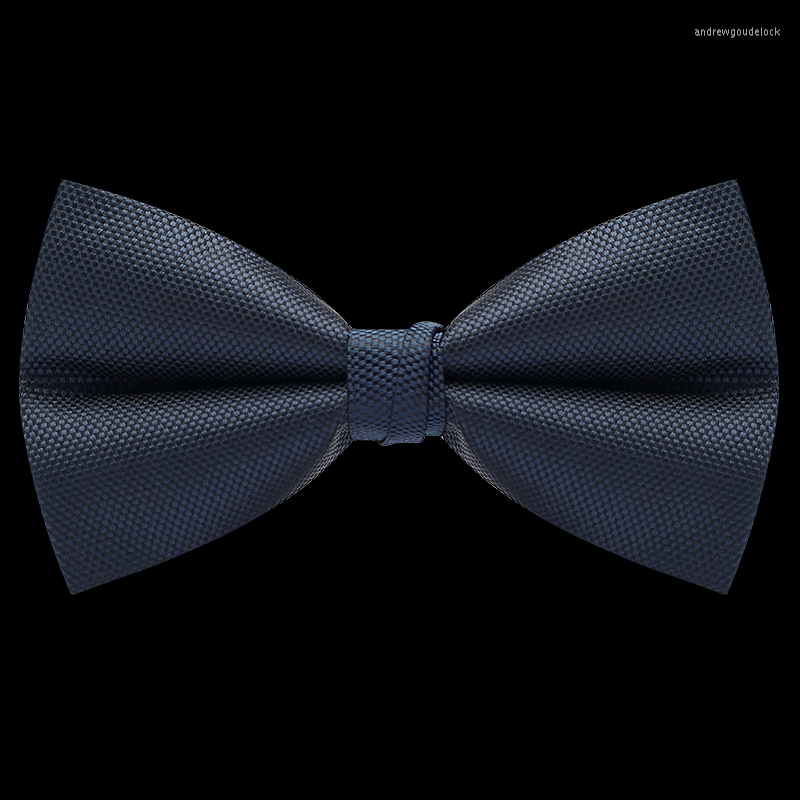 Bow Ties Fashion Men's For Wedding Party European Pattern Bowtie Club Banquet Butterfly Tie With Gift Box Navy Blue
Bow Ties Fashion Men's For Wedding Party European Pattern Bowtie Club Banquet Butterfly Tie With Gift Box Navy Blue