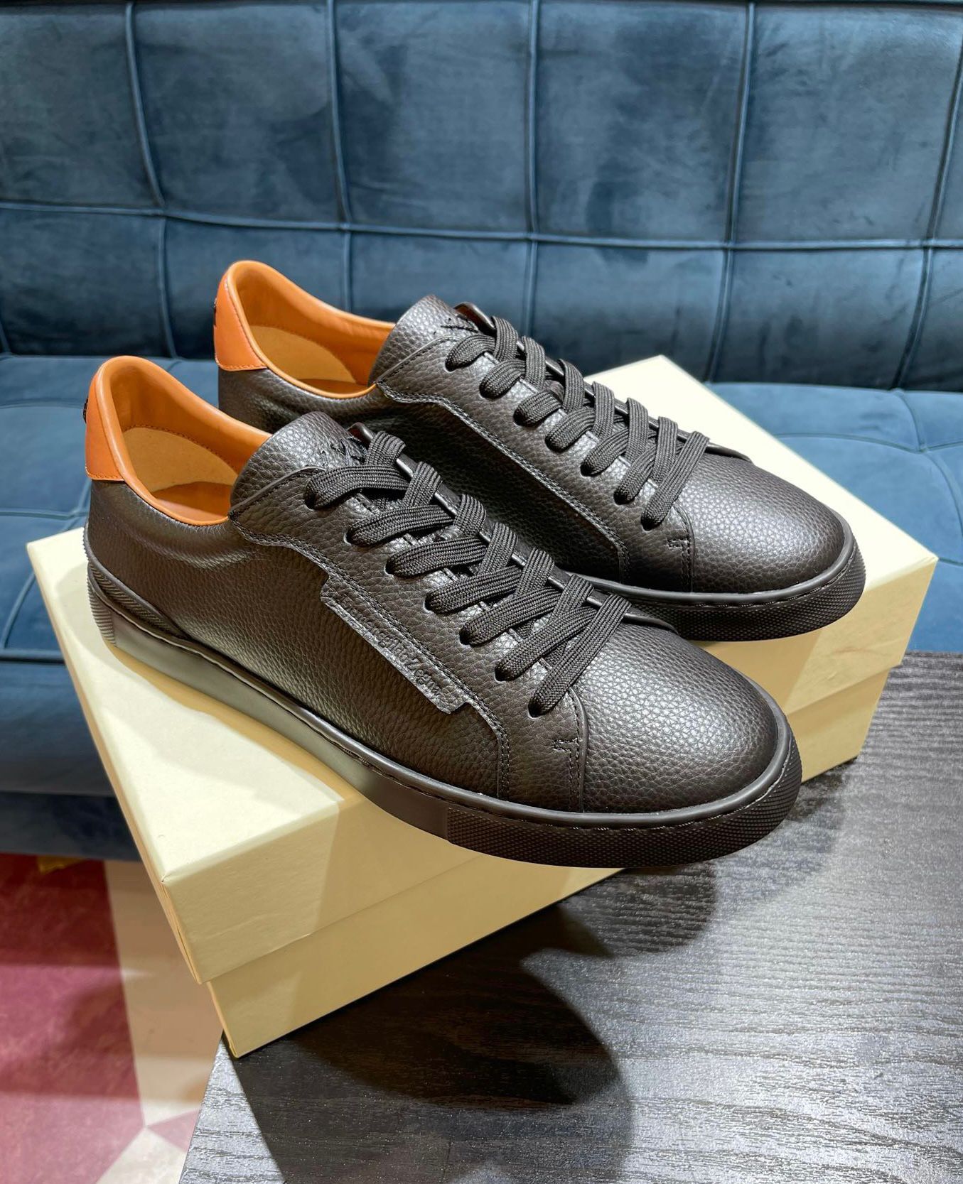Top Luxury Men Triple Stitch Sneakers Shoes Lace Up Elastics Rubber Sole Trainers Man Runner Lightweight & flexible Casual Walking EU38-45
Top Luxury Men Triple Stitch Sneakers Shoes Lace Up Elastics Rubber Sole Trainers Man Runner Lightweight & flexible Casual Walking EU38-45