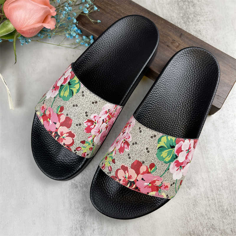 2023 Mens Womens Slippers Top Quality Men Women Slipper Font Shoes Slide Fashion Sandals Flat Flip Flop With Box Size 36-46, #37
2023 Mens Womens Slippers Top Quality Men Women Slipper Font Shoes Slide Fashion Sandals Flat Flip Flop With Box Size 36-46, #37