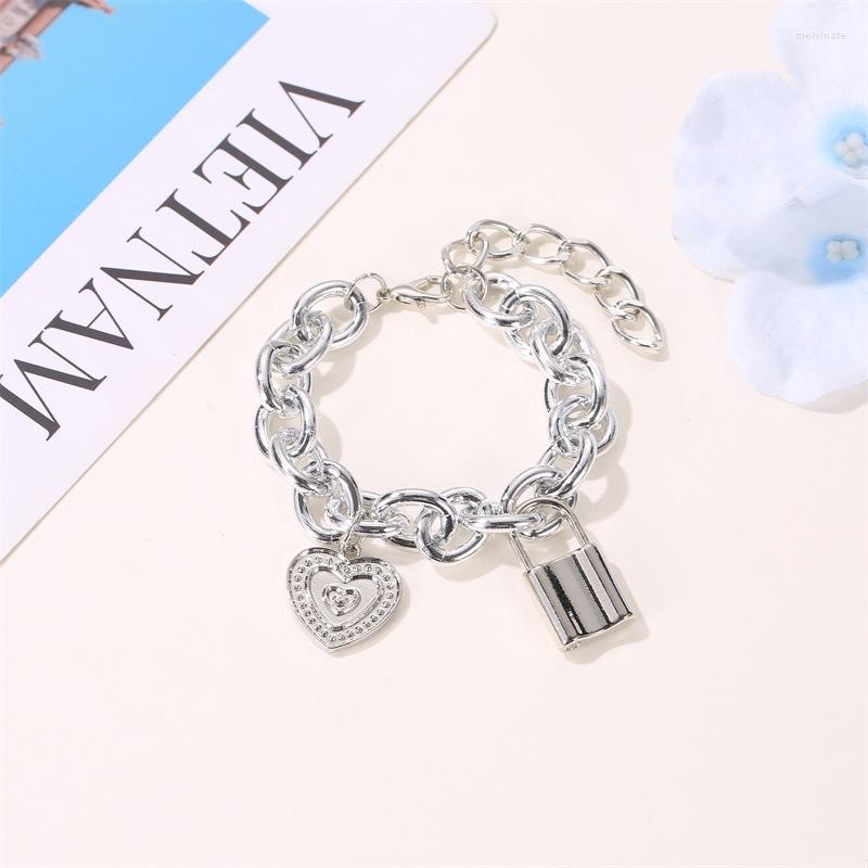 Bangle Shine Bracelet Adjustable Golden Punk Simple Lock Heart Women Jewellery Pulseira Feminina
Bangle Shine Bracelet Adjustable Golden Punk Simple Lock Heart Women Jewellery Pulseira Feminina