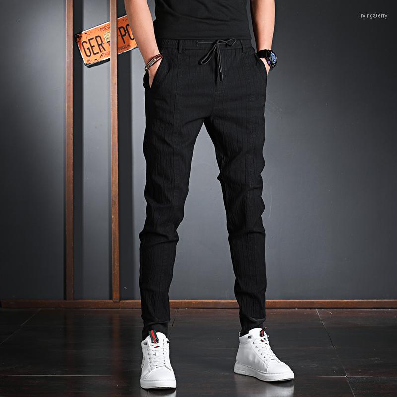 Men's Pants Summer Men's Black Casual Fashion Pleated Striped Elastic Waist Drawstring Trousers
Men's Pants Summer Men's Black Casual Fashion Pleated Striped Elastic Waist Drawstring Trousers