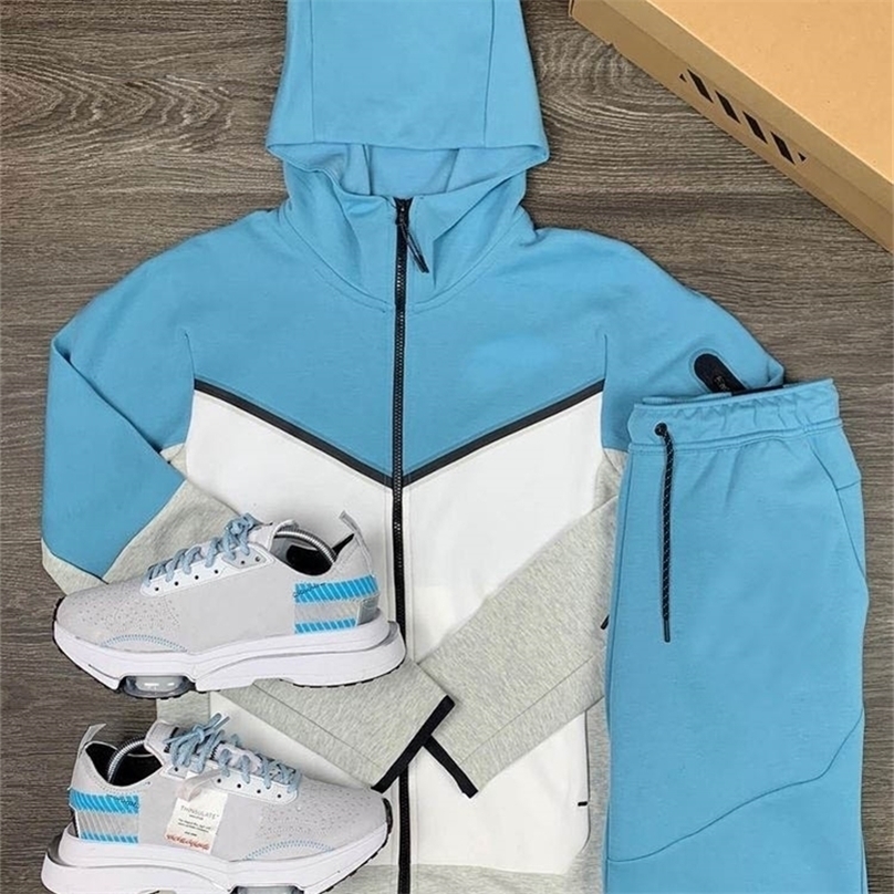 Men's Tracksuits Autumn long sleeved Hoodie and loose men's trousers splicing casual sportswear fitness running men's suit 221006, Black and grey
Men's Tracksuits Autumn long sleeved Hoodie and loose men's trousers splicing casual sportswear fitness running men's suit 221006, Black and grey