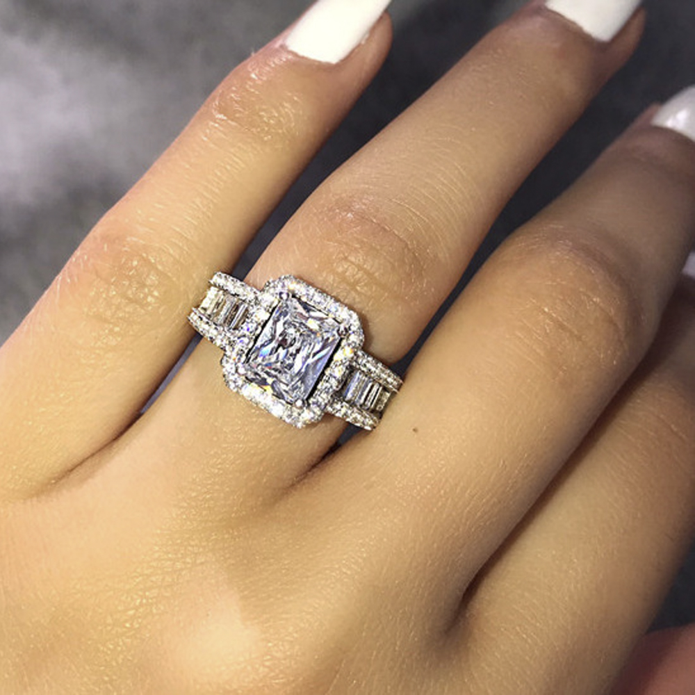 European and American Boutique Ring S925 Sterling Silver Zircon Engagement Wedding Ring Ladies Evening Party Jewelry Supply
European and American Boutique Ring S925 Sterling Silver Zircon Engagement Wedding Ring Ladies Evening Party Jewelry Supply