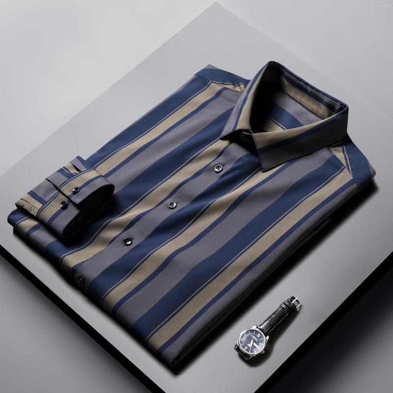 Men's Casual Shirts European Luxury 2022 Autumn Men's Shirt High Quality Long Sleeve Lapel Vertical Stripe Business British Classic Slim, Blue
Men's Casual Shirts European Luxury 2022 Autumn Men's Shirt High Quality Long Sleeve Lapel Vertical Stripe Business British Classic Slim, Blue