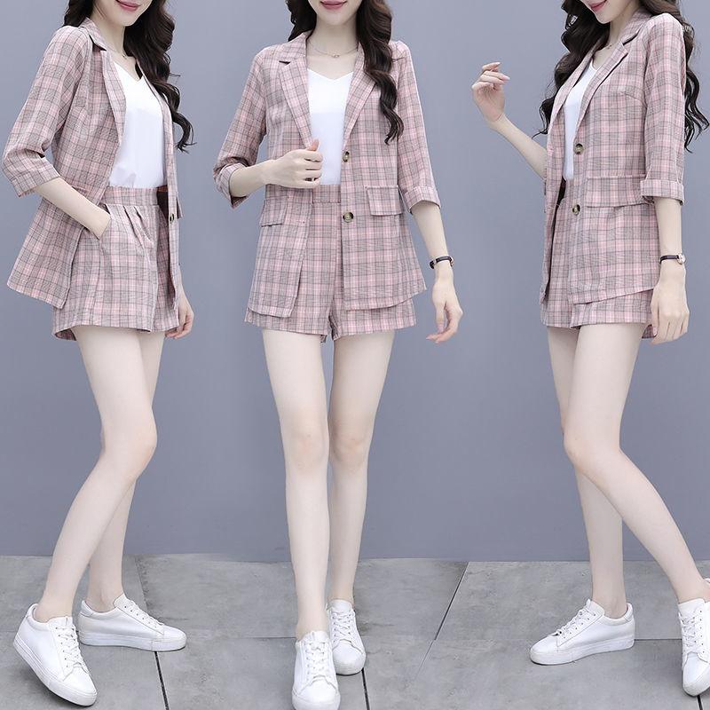 Women's Tracksuits 2022 Vintage Fashion Three Pieces Outfits Women Plaid Casual Blazers High Waist Suit Short Pants Lady Sets Streetwear, Fen
Women's Tracksuits 2022 Vintage Fashion Three Pieces Outfits Women Plaid Casual Blazers High Waist Suit Short Pants Lady Sets Streetwear, Fen