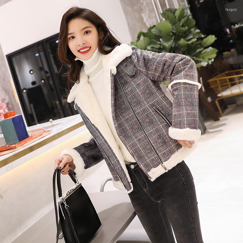 Women' Fur KMETRAM Faux Coat Female Lamb Korean Jackets Winter Jacket Women Clothes 2022 Suede Warm Parka Chaqueta Mujer MY3450, White
Women' Fur KMETRAM Faux Coat Female Lamb Korean Jackets Winter Jacket Women Clothes 2022 Suede Warm Parka Chaqueta Mujer MY3450, White