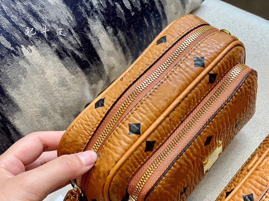 High quality shoulder designer designed for men and women with cowhide camera bag