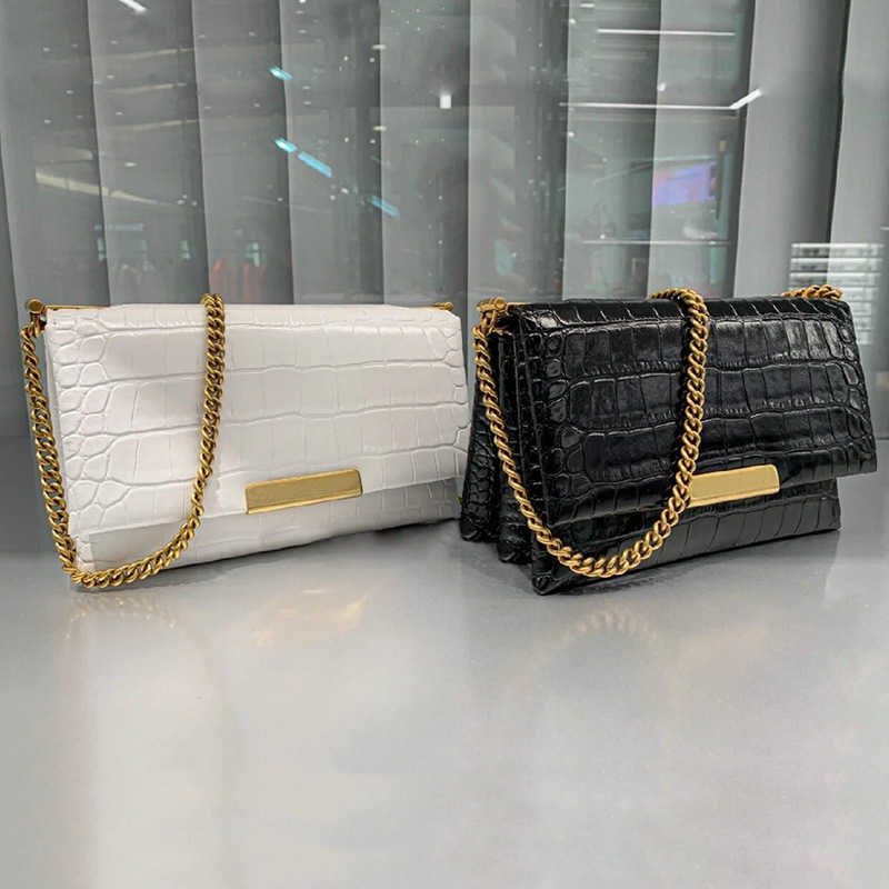 Balencaigass Bags 2022 Fashion Summer Triplet Chain Crocodile Hand Organ Small Square Leather Diagonal Shoulder, Black
Balencaigass Bags 2022 Fashion Summer Triplet Chain Crocodile Hand Organ Small Square Leather Diagonal Shoulder, Black