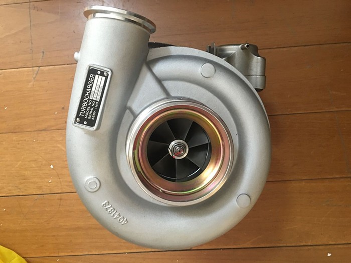 Xinyuchen turbocharger for HE531V Turbocharger 4046958 4046945 504269261