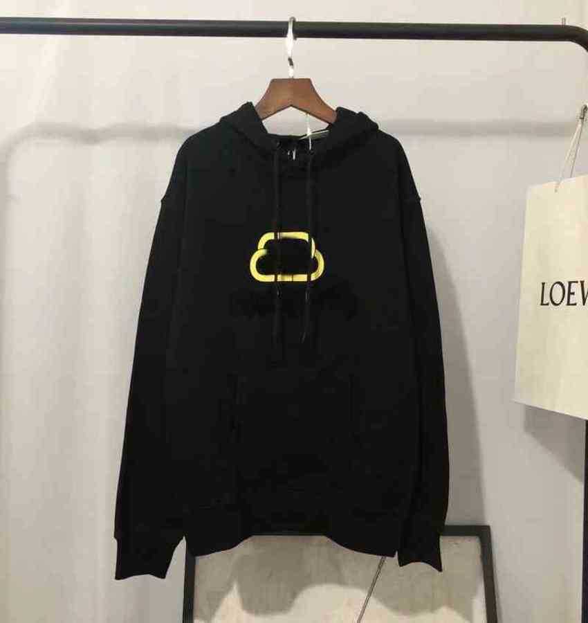 Designer Luxury Balenciga Balancaigass Autumn and Winter Paris Golden standard Classic Lock Chain Hoodie Loose Mens and Womens, White hooded spring and autumn
Designer Luxury Balenciga Balancaigass Autumn and Winter Paris Golden standard Classic Lock Chain Hoodie Loose Mens and Womens, White hooded spring and autumn