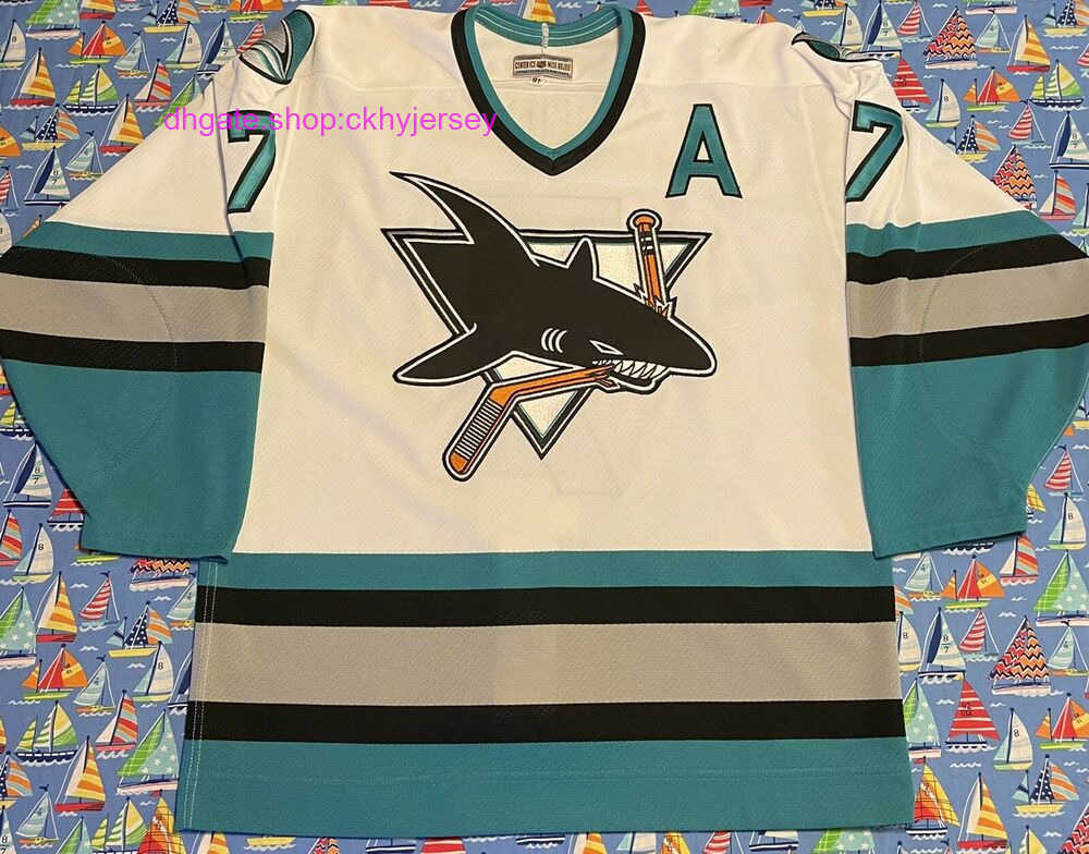 New Jerseys Authentic Cheap Stitched Rare Retro CCM Igor Larionov Hockey Jersey Mens Kids Throwback Jerseys, Same as picture
New Jerseys Authentic Cheap Stitched Rare Retro CCM Igor Larionov Hockey Jersey Mens Kids Throwback Jerseys, Same as picture