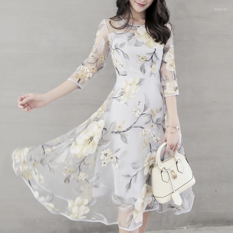 Casual Dresses Summer Dress Organza Gauze Office Ladies Elegant Women' Floral Print Hollow O-neck Evening Vestidos Robe 
Casual Dresses Summer Dress Organza Gauze Office Ladies Elegant Women' Floral Print Hollow O-neck Evening Vestidos Robe