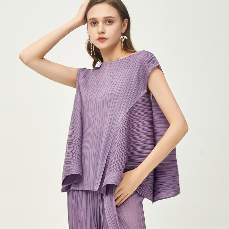Women's T Shirts Miyake Loose Summer Raglan Simple Fat Guy Covers The Belly And Looks Thin Wrinkled Plus Size Women's Top, Picture color
Women's T Shirts Miyake Loose Summer Raglan Simple Fat Guy Covers The Belly And Looks Thin Wrinkled Plus Size Women's Top, Picture color