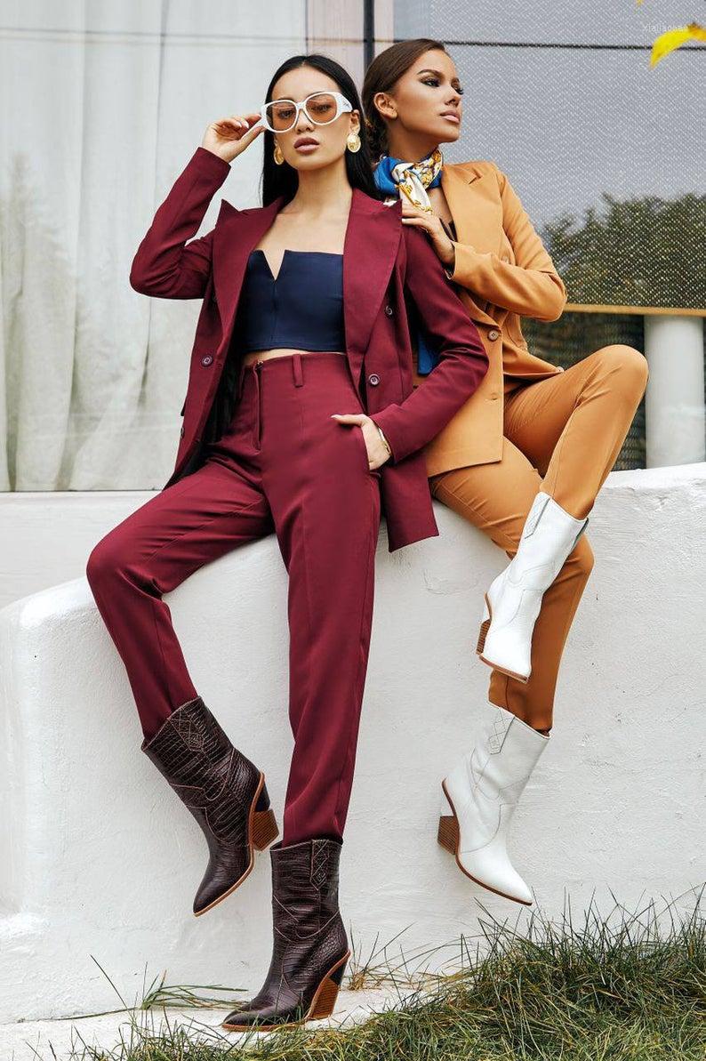 Women's Two Piece Pants Peaked Lapel Suits Custom Made High Quality Slim FIt Blazer Office Lady Daily Casual 2 Pieces Jacket, Auburn
Women's Two Piece Pants Peaked Lapel Suits Custom Made High Quality Slim FIt Blazer Office Lady Daily Casual 2 Pieces Jacket, Auburn