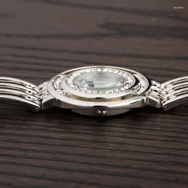 Wristwatches 2022 Hollow Concentric Circles Ladies Watch Alloy Diamond Fashion Personality Bracelet, Gold
Wristwatches 2022 Hollow Concentric Circles Ladies Watch Alloy Diamond Fashion Personality Bracelet, Gold