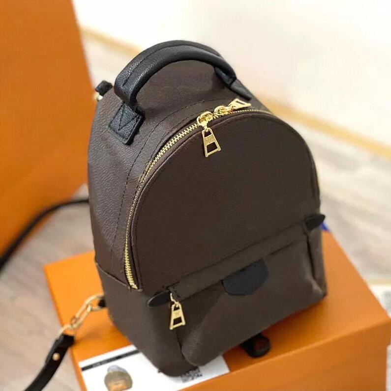 Designers Fashion bag OnTheGo PM Tote Bags M45779 Bicolor Monograms Empreinte Giant Leather Shoulder Bag Mini Handle On The Go fashionbagbags019, Beige flower
Designers Fashion bag OnTheGo PM Tote Bags M45779 Bicolor Monograms Empreinte Giant Leather Shoulder Bag Mini Handle On The Go fashionbagbags019, Beige flower